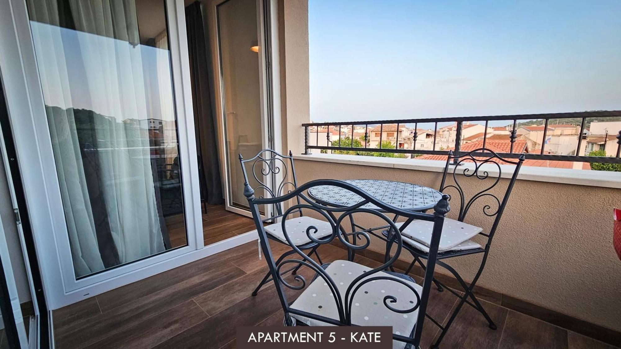 Casa Mili Apartment Jezera